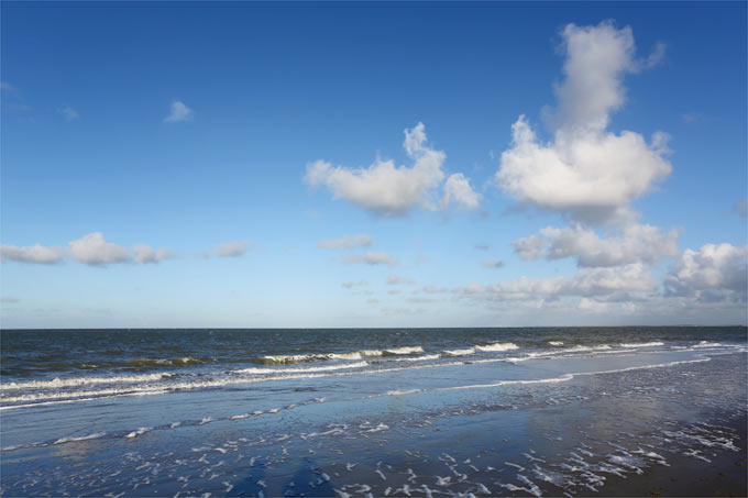 Eine verbesserte Anbindung der Tourismusregion an der niedersächsischen Nordsee wünscht sich der NABU. - Foto: Frank Derer