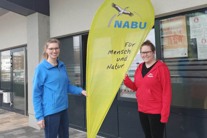 Melanie Bänsch (rechts) ist die neue NAJU-Regionalbetreuung für Südost-Niedersachsen. - Foto: NABU Südostniedersachsen