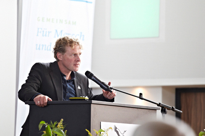 Der NABU-Landesvorsitzende Dr. Holger Buschmann eröffnete die LVV. - Foto: Mareike Sonnenschein
