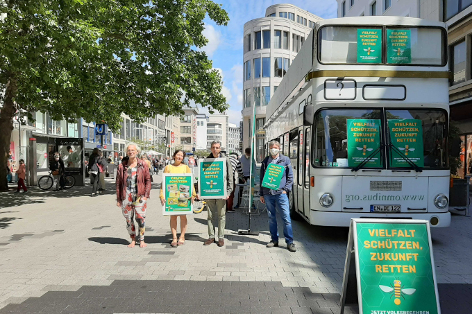 Im Juli ist der Omnibus Volksbegehren in Niedersachsen unterwegs - Foto: Bündnis Volksbegehren
