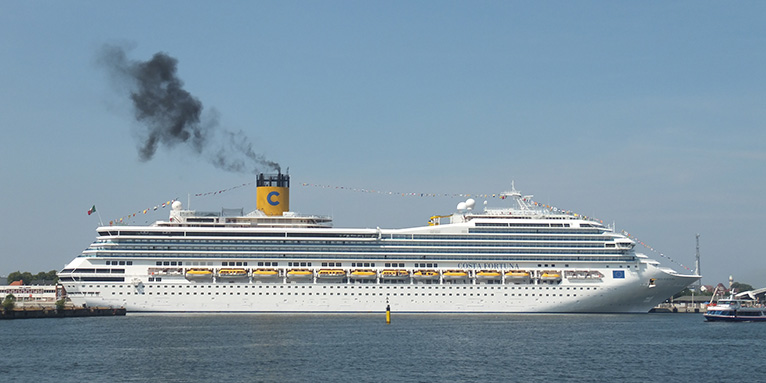 Kreuzfahrtschiff - Foto: Stefan Prell